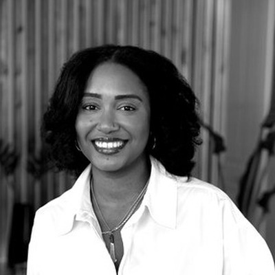 Dominique James